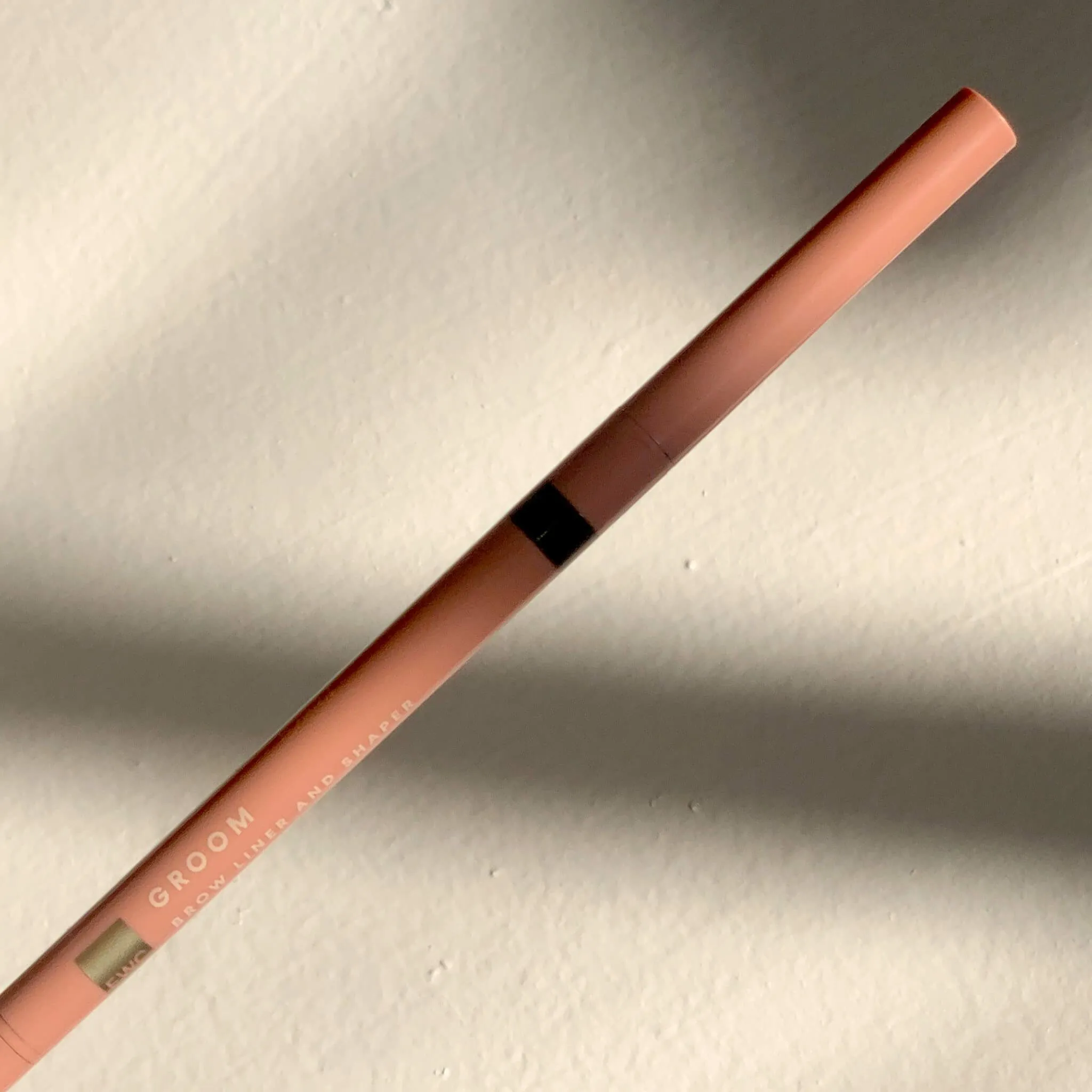 Brow Liner and Shaper